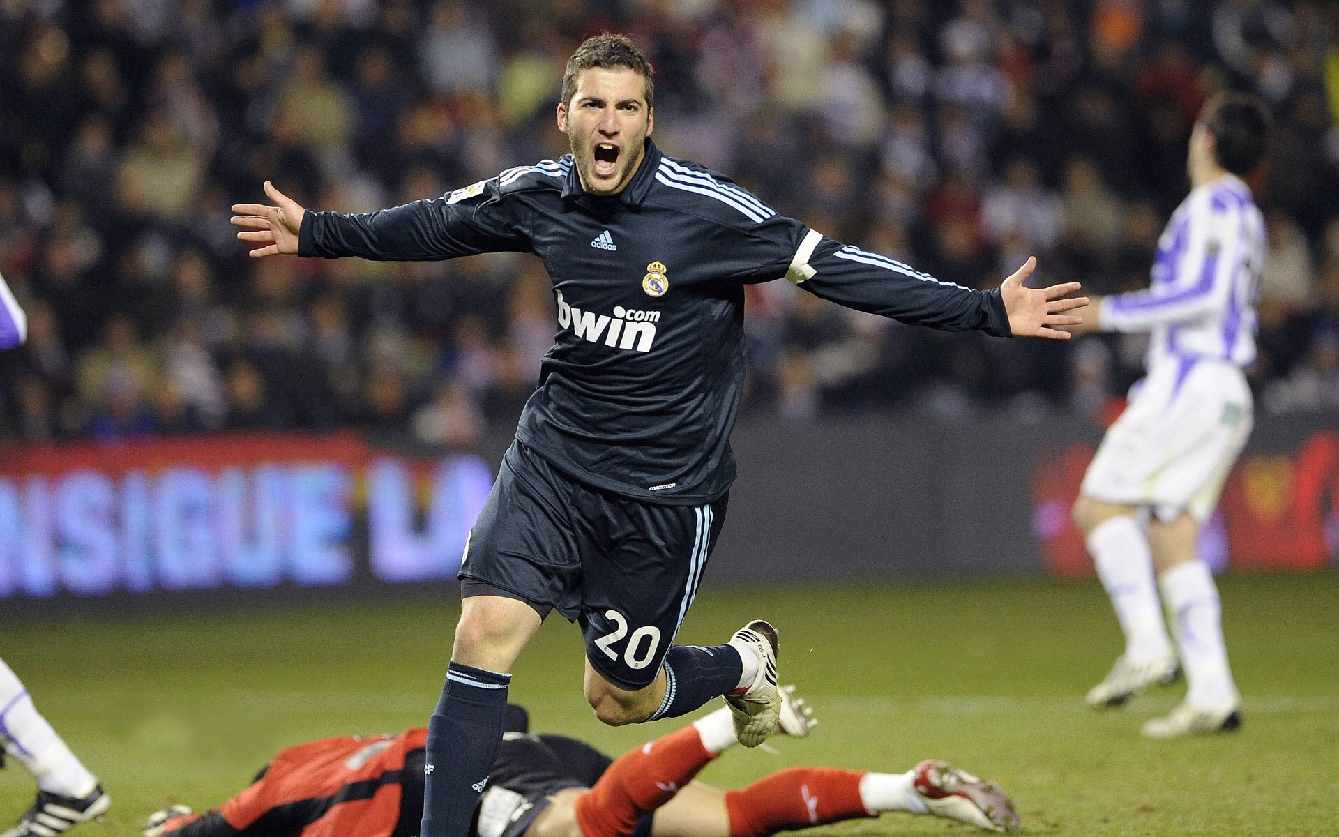 意甲组织美学：精彩配合全面展开！，意甲体系